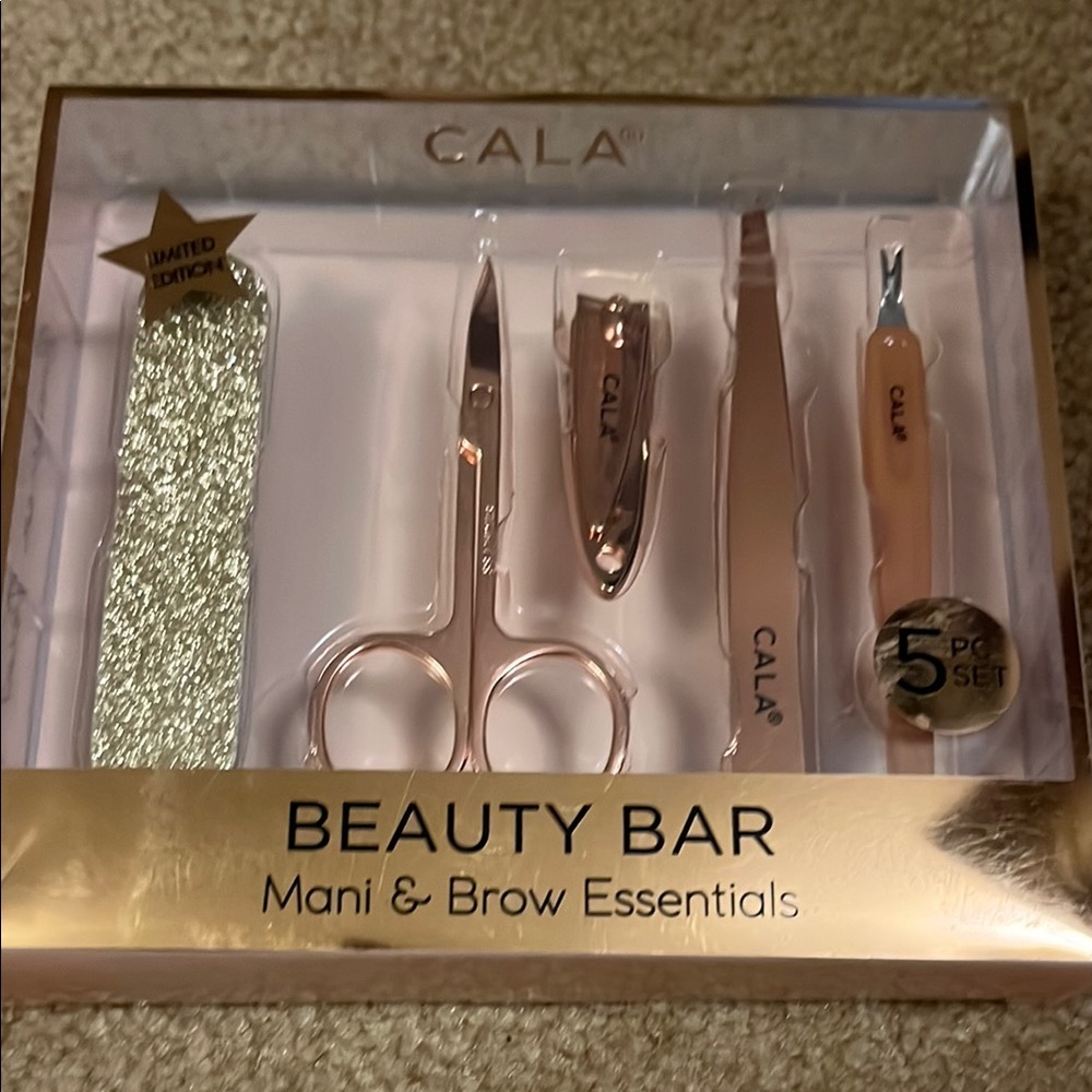 CALA Beauty Bar Mani & Brow Essentials Set